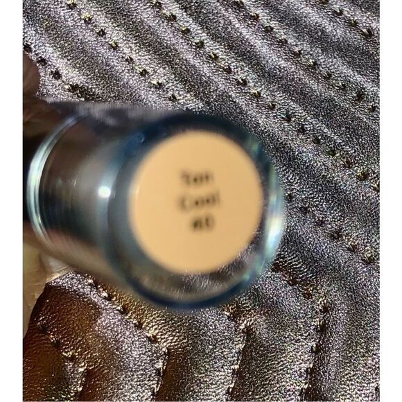 IT COSMETICS - NWT - Bye Bye Dark Spots Corrector + Serum in Tan Cool (40) - Picture 6 of 13